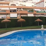 Appartement Spacious With Facilities Just A Few Metres From The *