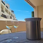 Spacious With Facilities Just A Few Metres From The * Benalmádena