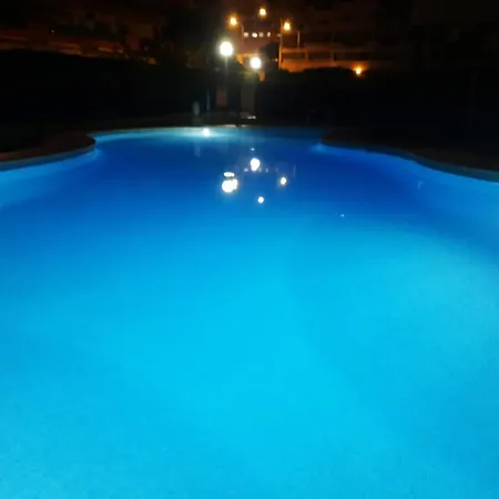 Spacious With Facilities Just A Few Metres From The Lejlighed Benalmádena