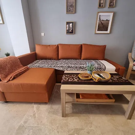 Spacious With Facilities Just A Few Metres From The Apartment
